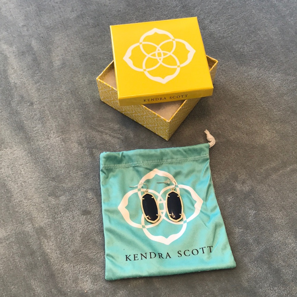 Kendra Scott Earrings NWOT
